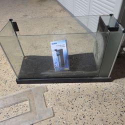 Fluval fish tank 5 gal