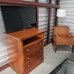 Dresser / TV Stand 