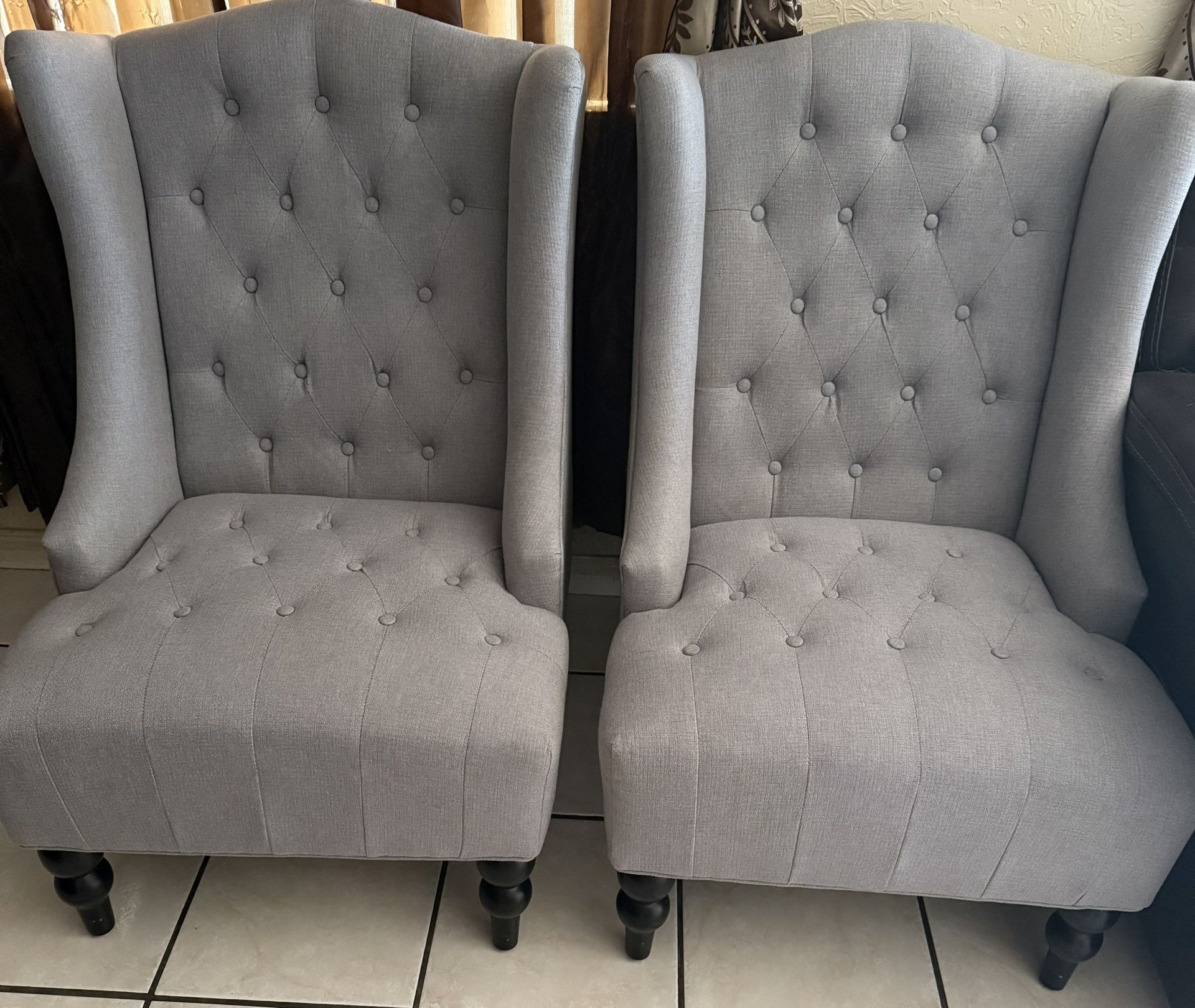 Set of chairs in perfect condition, very clean, $125 for the set, firm price