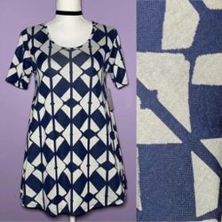 NWT LuLaRoe Geometric Perfect T