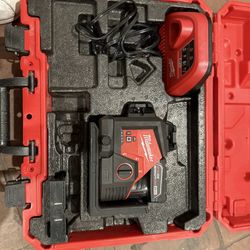 Milwaukee laser 