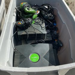 4 Consolas Y Controles