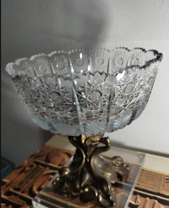 VINTAGE CRYSTAL - BRASS COMPOTE 9"×9"