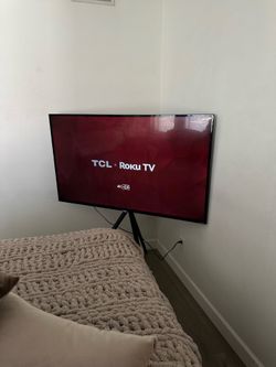 TLC TV with tripod