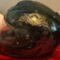 Motorcycle Helmet Women Meduim 