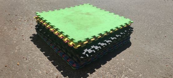 15 Foam Floor Mats