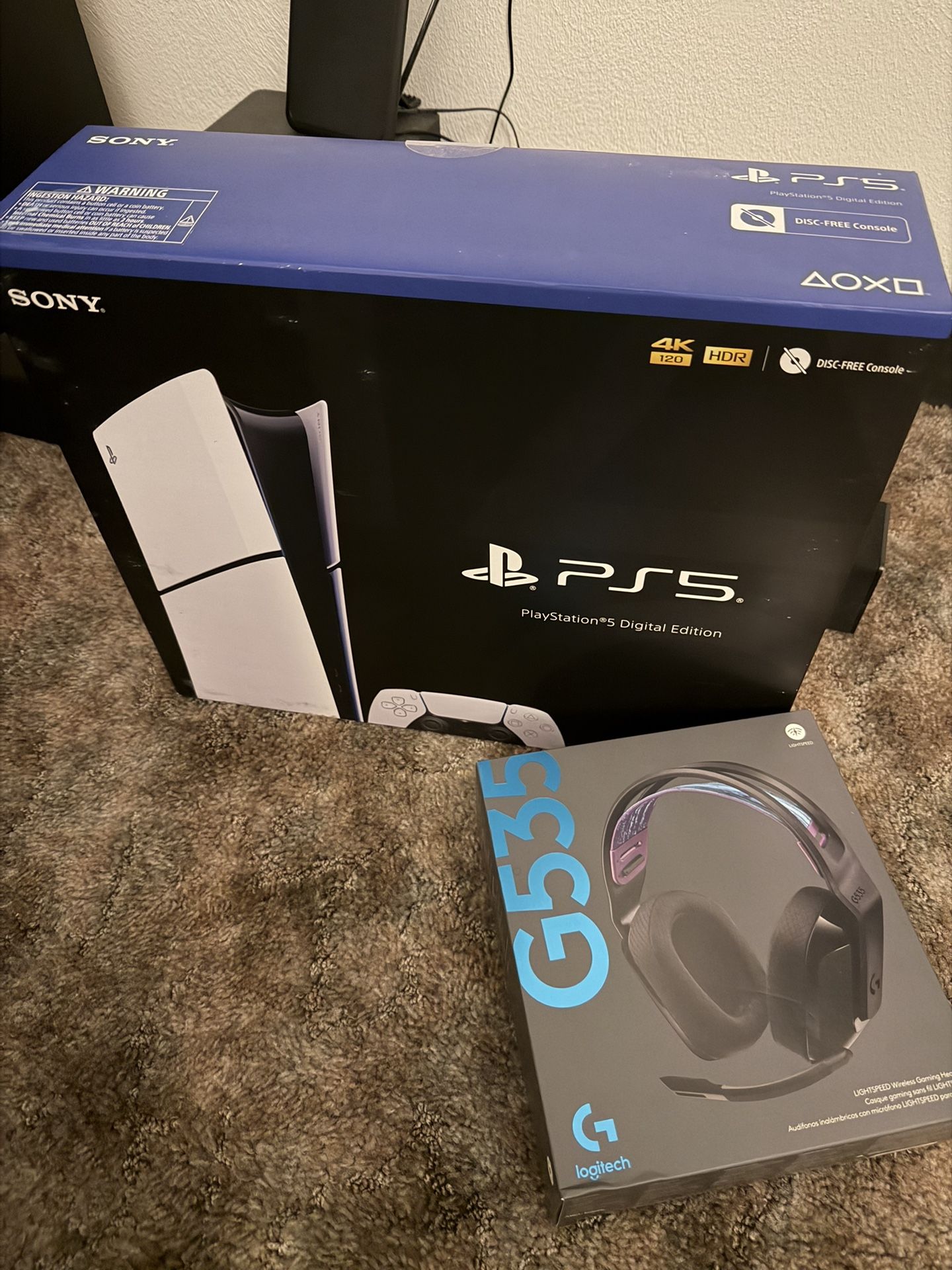 PS5 Digital & Headset