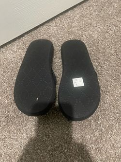 Skechers flip flops