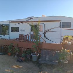 29 Ft Fifht Wheel Rv