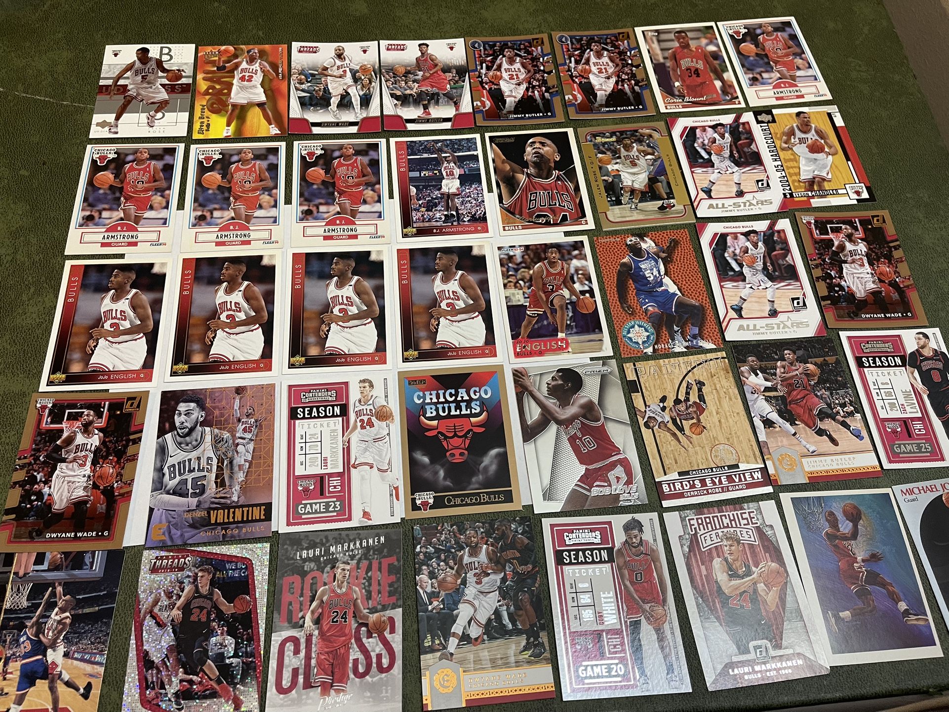 Lot Of 40 Chicago Bulls Basketball Cards