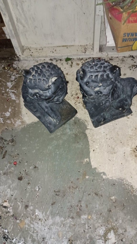 Gargoyle Yard Statues Rare And Old 