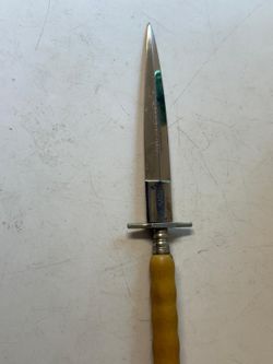 AntiquecGerman Youth Boot Dagger 5” Blade Total Length 9” Bakelit Handle OBO