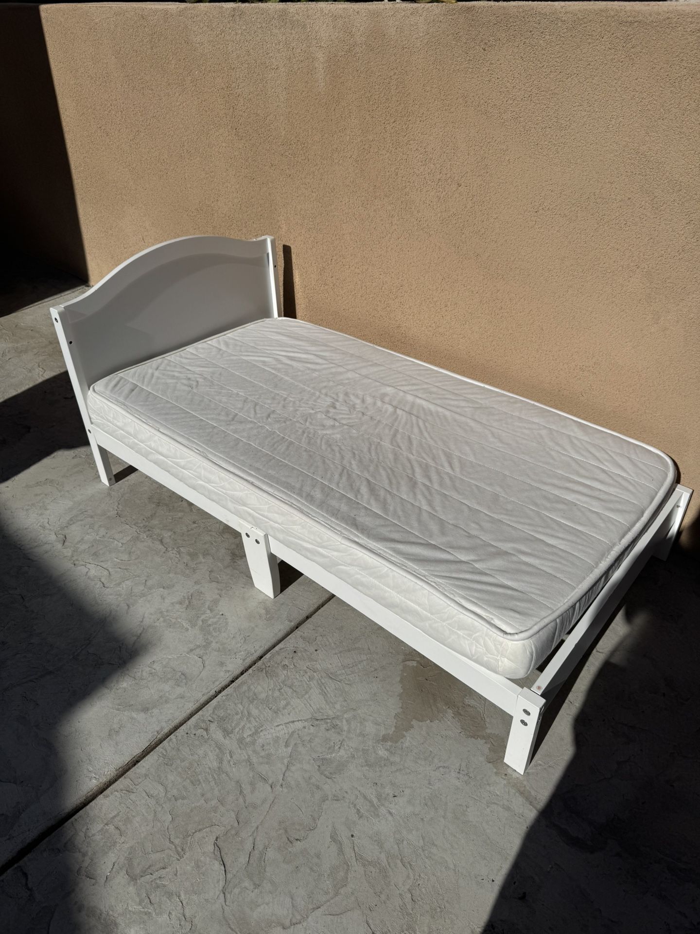 Kids Bed With Mattress