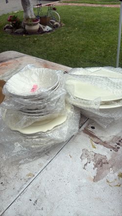 Dishware