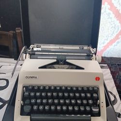 Olympia Type Writer Made In Germany With Travel Case.  