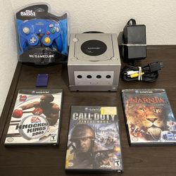 GameCube Video Game Bundle 