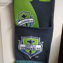 Seattle Sounders Scarf With Pockets And Bottle Hugger... Yes They're Available