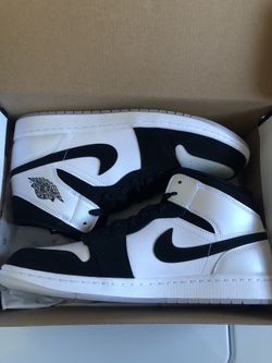 New Jordan 1 Mid Diamond Size 11.5