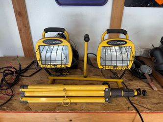 Luminar work shop / work site light w/ stand