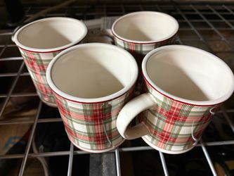Set of 4 Lenox Holiday Plaid Ceramic Mugs – Perfect for Christmas!