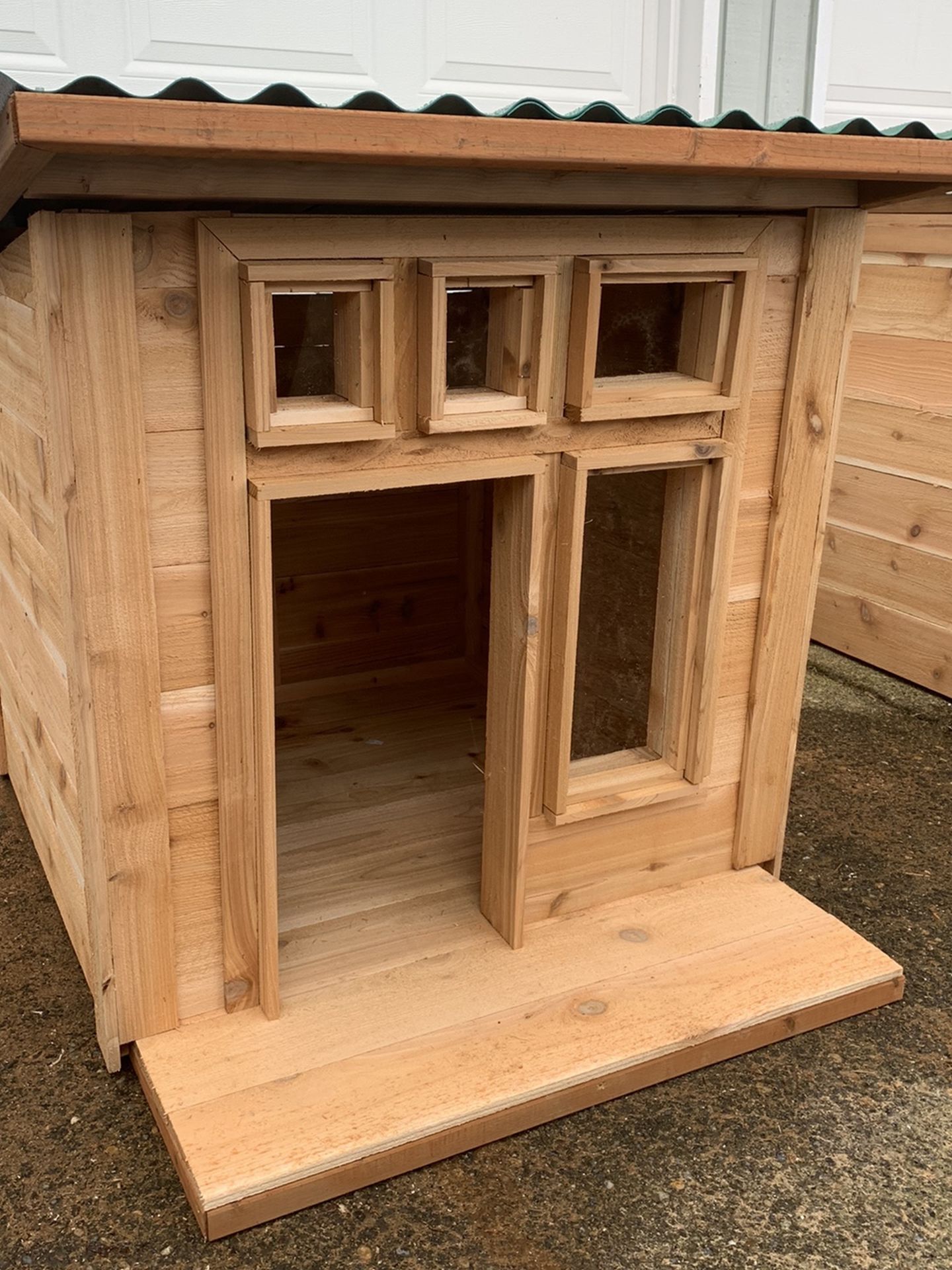 Cedar Dog Houses