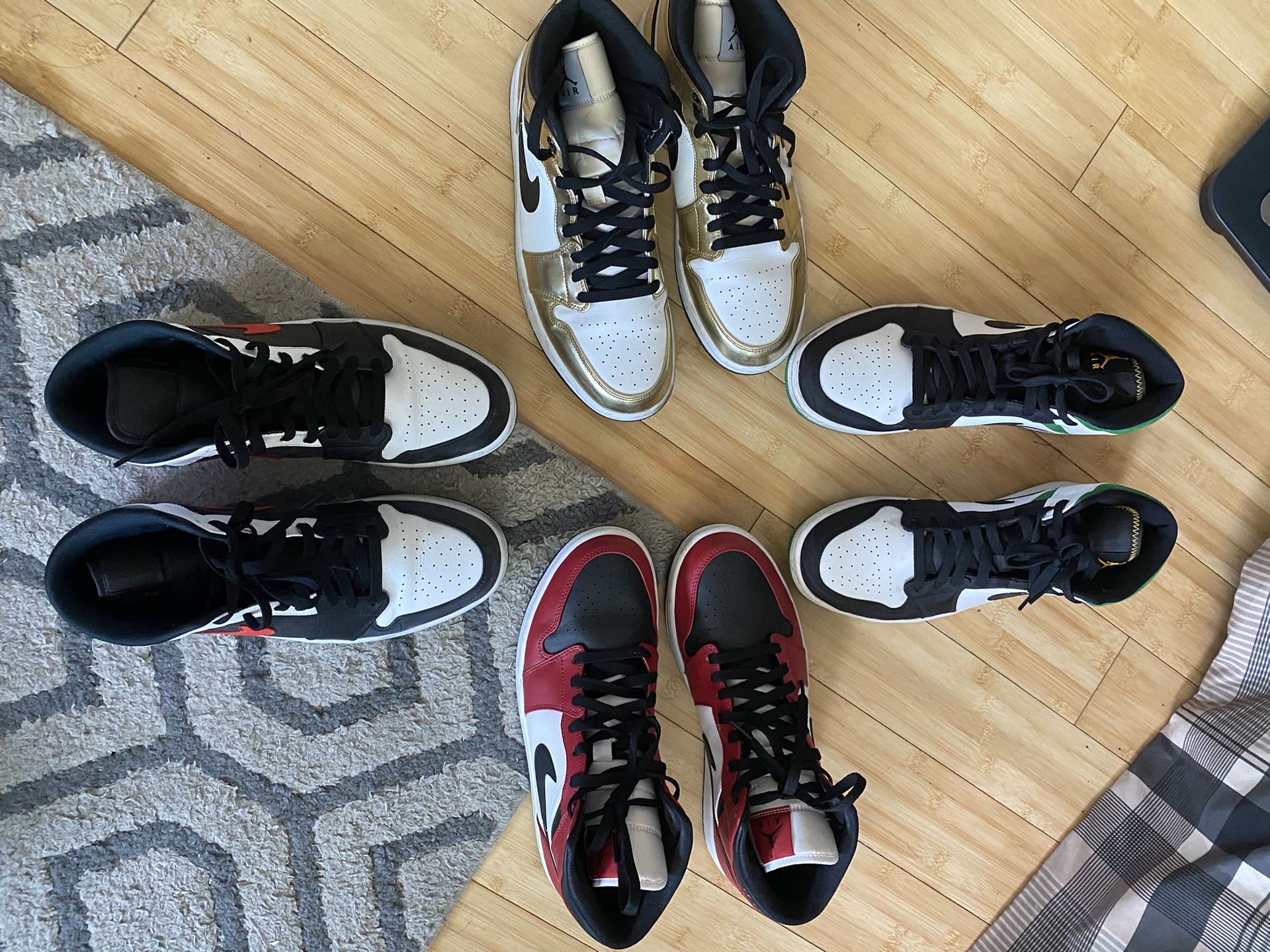 Air jordan Mid size 11