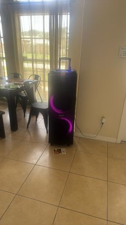 Karaoke, Speaker Braxel