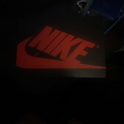 Jordan 1 Bleach Coral Size 8 In Men