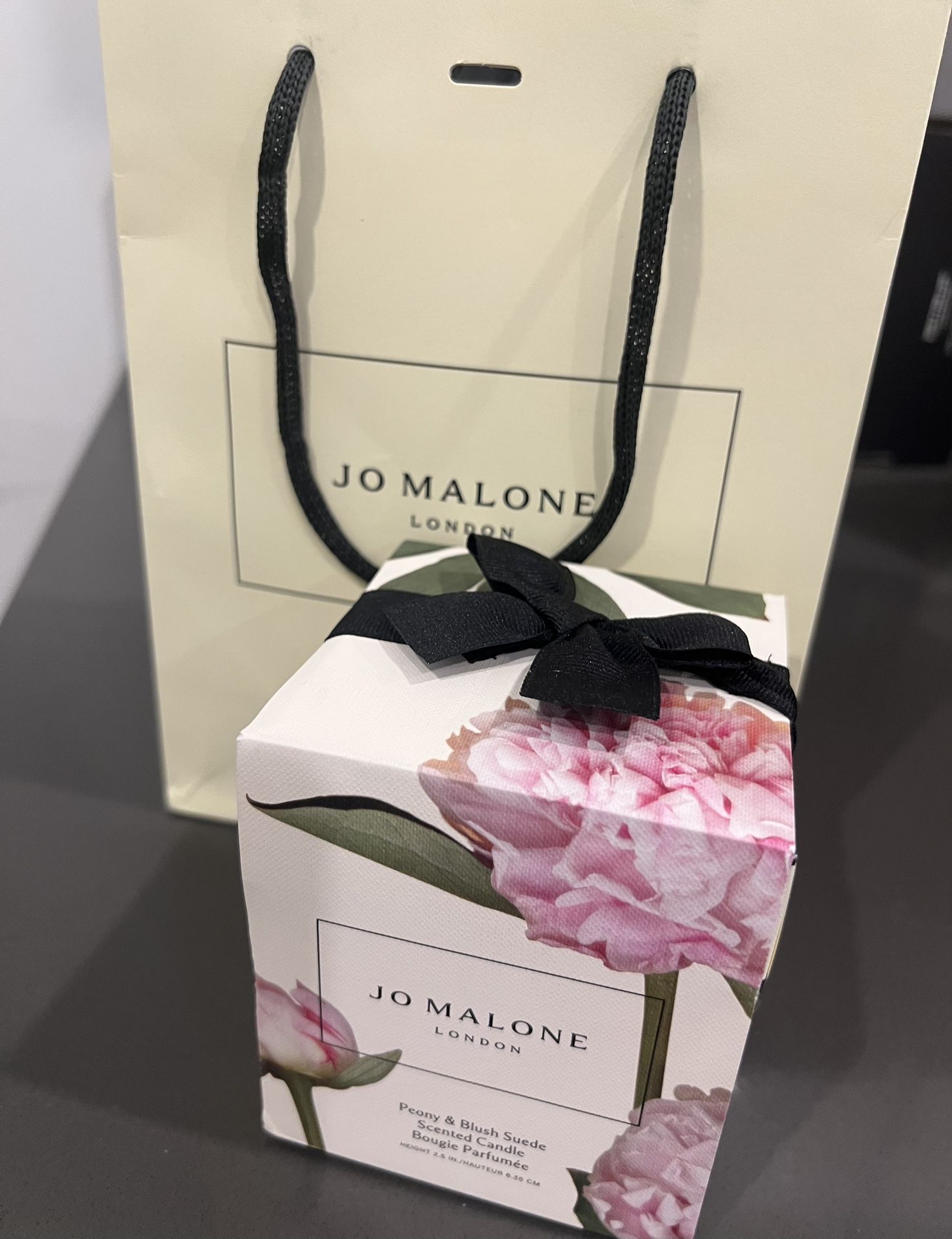 Jo Malone Peony & Blush Suede Candle – New with bag (Giftable)