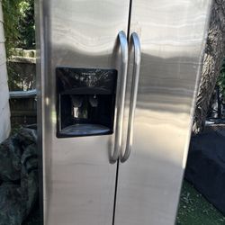 Side By Side French Door Refrigerator