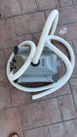 Pool, vacuum cleaner