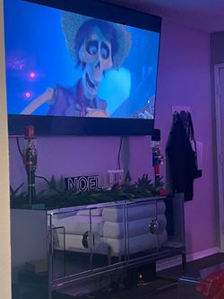 85 inch Sony tv w/ mount
