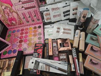 Makeup bundle
