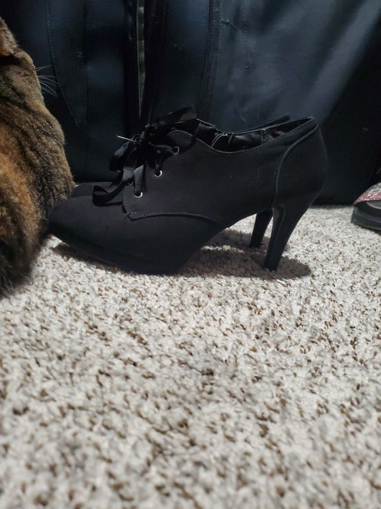 Black Booties Size 7