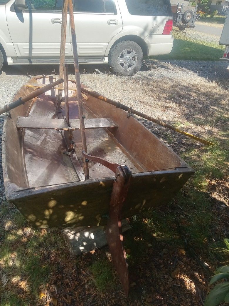 Unknown Unknown Single sail