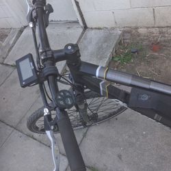 DIAMONDBACK ELECTRIC BIKE