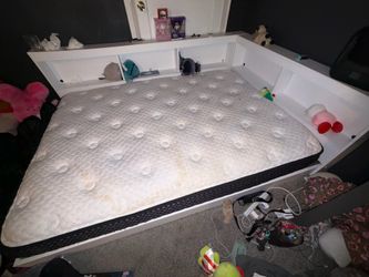 White corner bed frame full sized bed