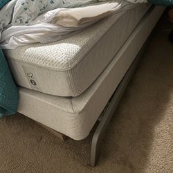 Sleep Number C2 Smart Bed Queen Size Mattress Box And Frame 