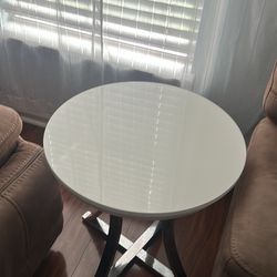 Three-Piece Sectional Sofa Set with Manual Recliners, Loveseat, Pillows & Table – Good Condition( includes Delivery)