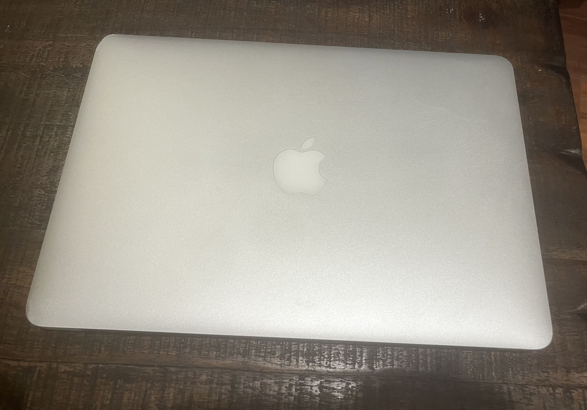 Apple MacBook Air 2013 Version 1.0 (1)