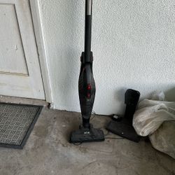 Deik Vacuum Cleaner With Handheld 