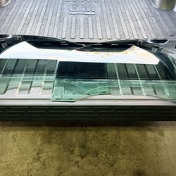 07-13 Silverado Sierra Tahoe Yukon Suburban Escalade Front Door Window Glass