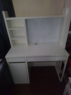 Ikea Micke desk