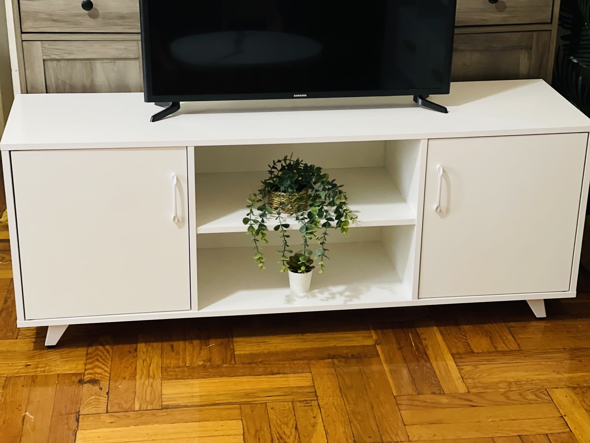 White Tv Stand