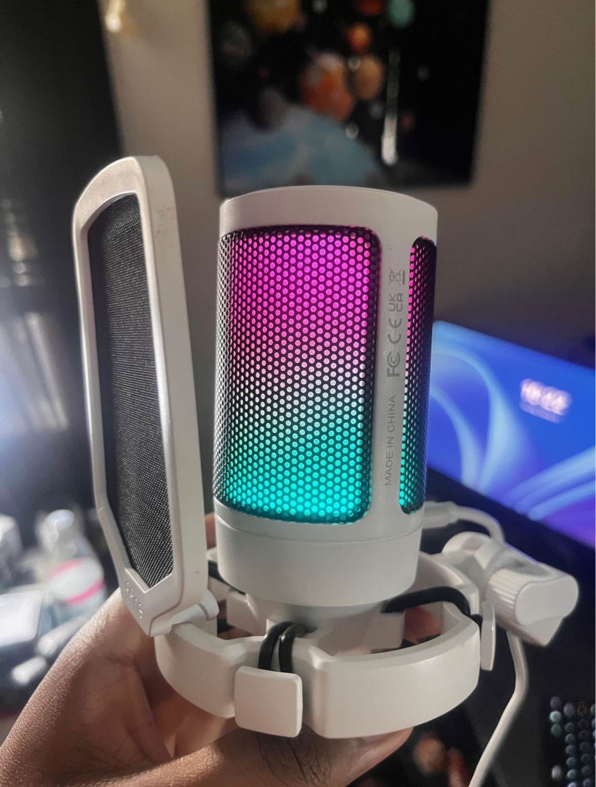 FIFINE Microphone USB-C cable included