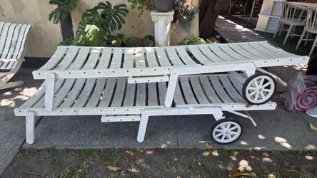 2 lounge chairs