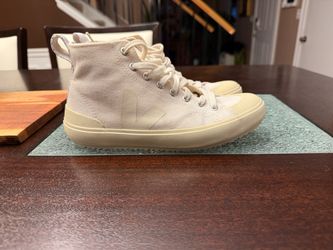 Veja Fashion Sneakers- Size 6