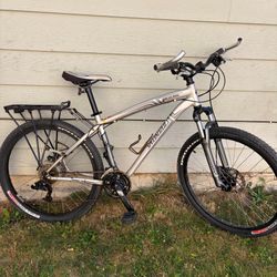 SPECIALIZED HAROROCK  BIKE