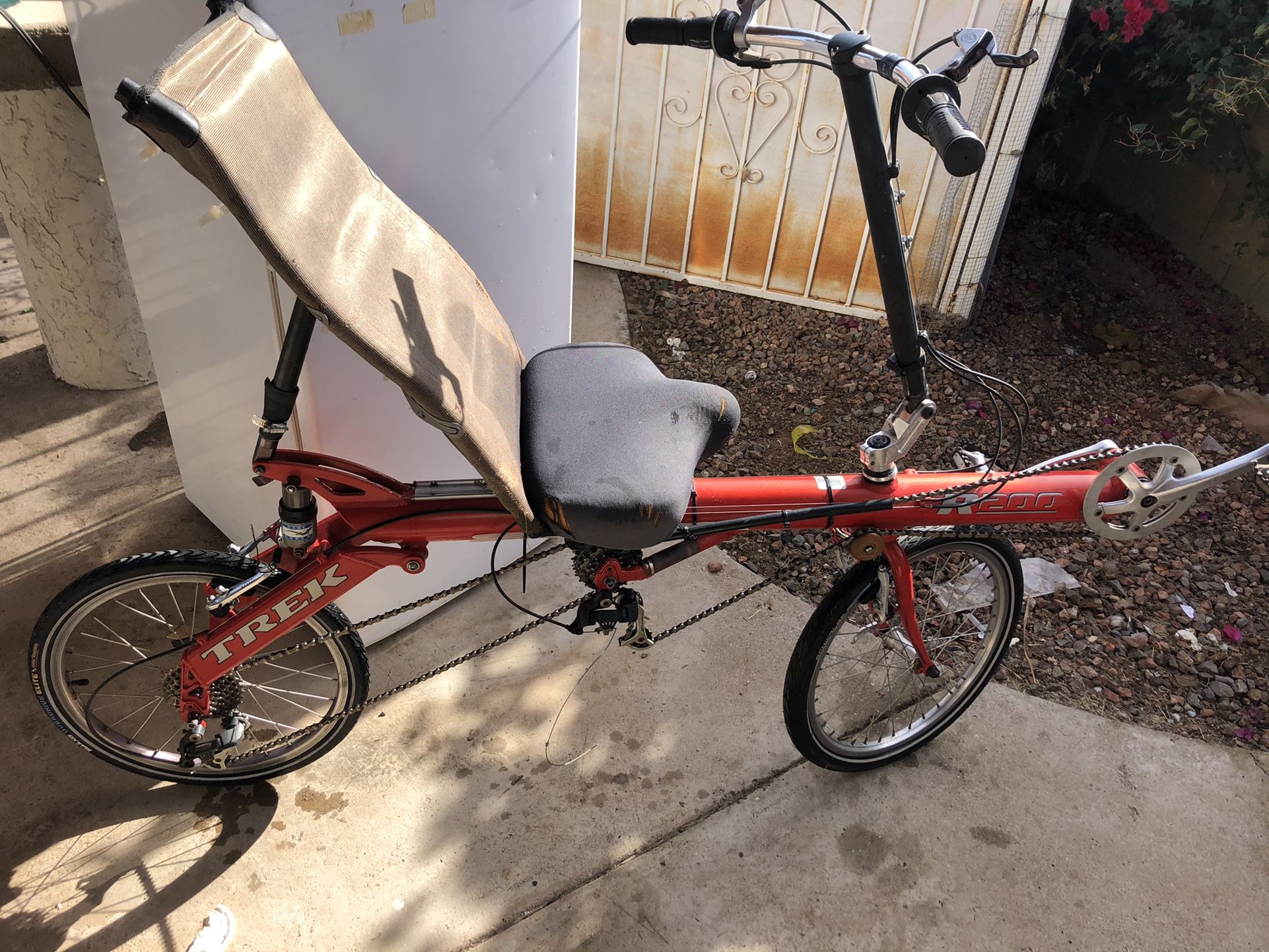 Trek r200 cheap recumbent bike