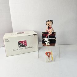 Betty Boop With Pudgy Character Collectible Piano Music Box Figurine 6" Vintage